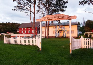 Polarsirkelgården, Helgelandskusten