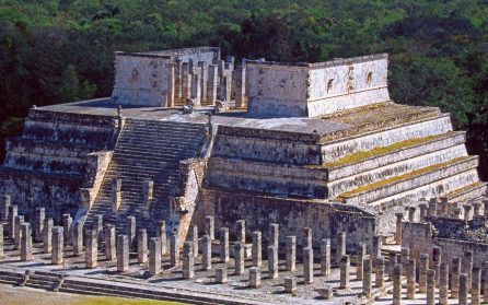 Chichén Itzá, ett av världens sju nya underverk image