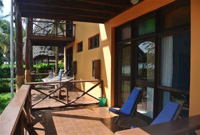 Mnarani Beach Cottages***