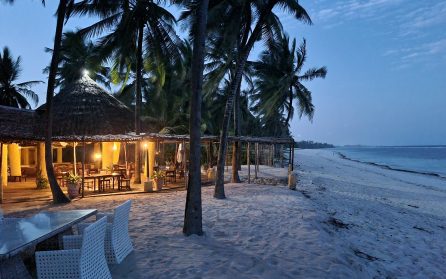 Tiwi beach och Dianikusten image