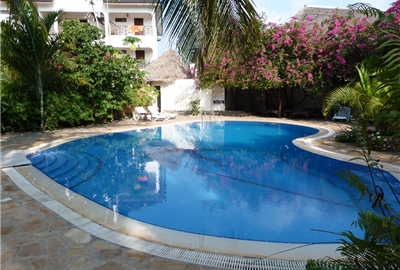 Langi Langi Bungalows ***