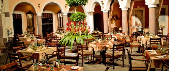 Uppgradering: Hotell Patio Andaluz i Quito hero image