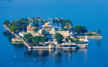Med flyg till Rajkot och vidare till Sasanagir image