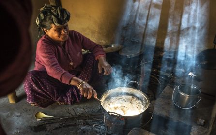 Byn Mandal och Ansuyatemplet image