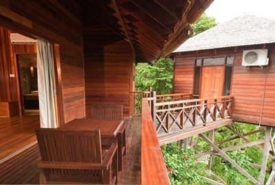 Mot Bunga Raya Island image
