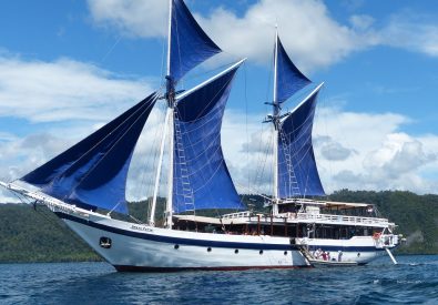 M/S Ombak Putih