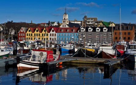 Sägner från Østerø - Europas minsta huvudstad Tórshavn image