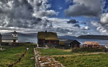 Färöarnas historiska by Kirkjubøur image