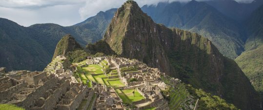 Klassisk rundresa i Peru med Machu Picchu hero image